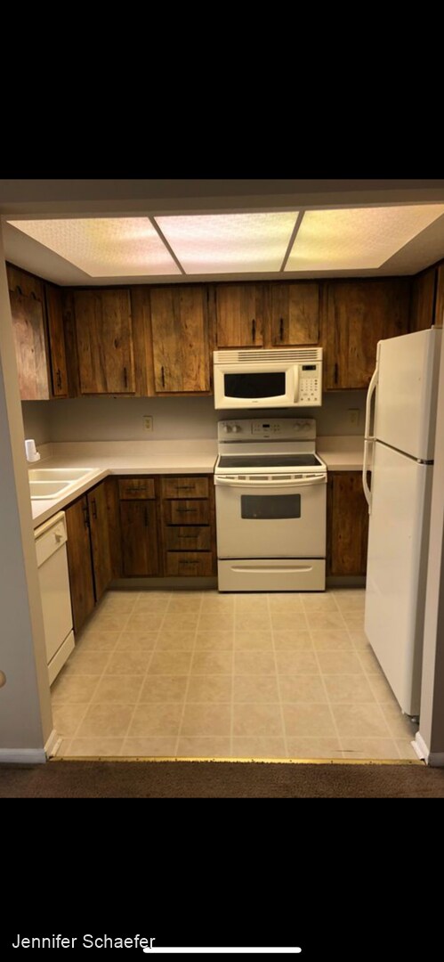 Building Photo - 2 br, 1.5 bath House - 5394 Portland St