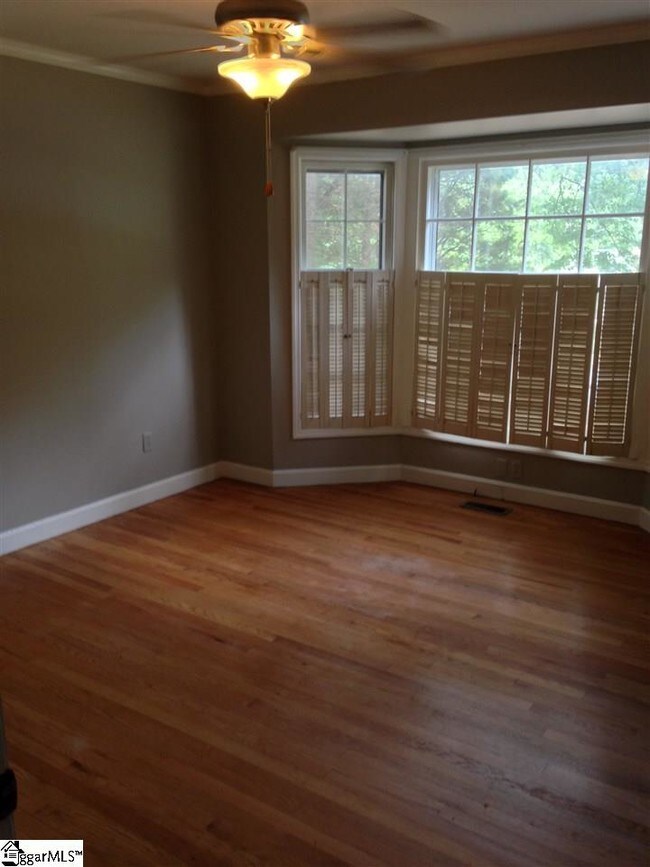 Building Photo - 515 Trinity Way