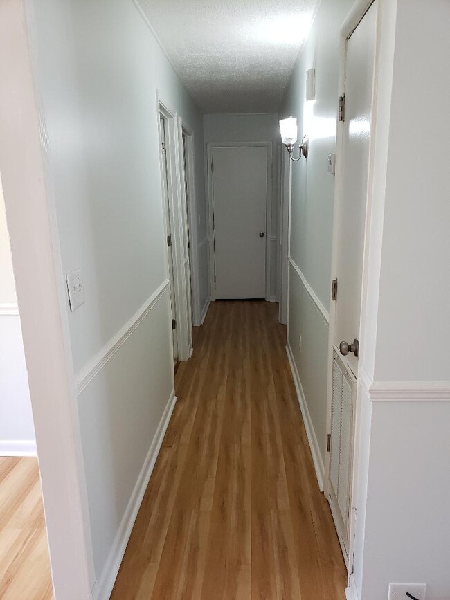 Building Photo - 4509 Dullage Dr