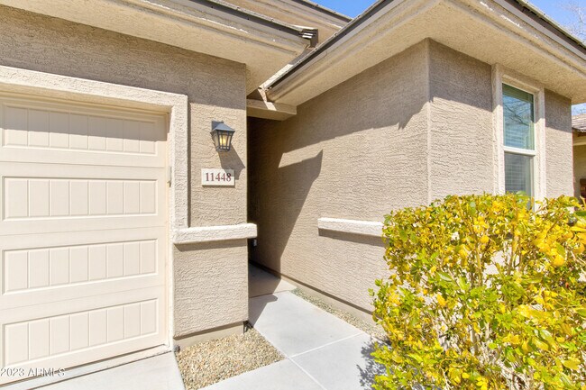 Foto del edificio - 11448 W Lucas Dr