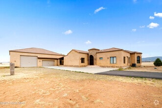 Building Photo - 7500 Michelotti Ranch Rd