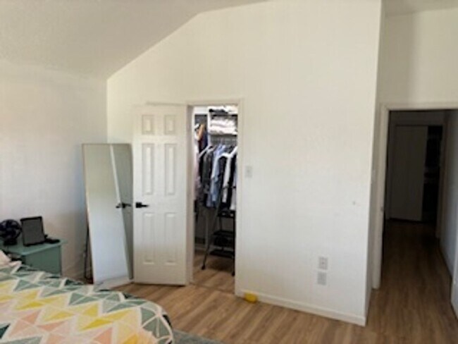 Building Photo - 3 Bedroom Single Family Home in Fort Worth