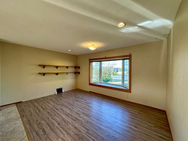 Foto del edificio - 2010 Boblett St