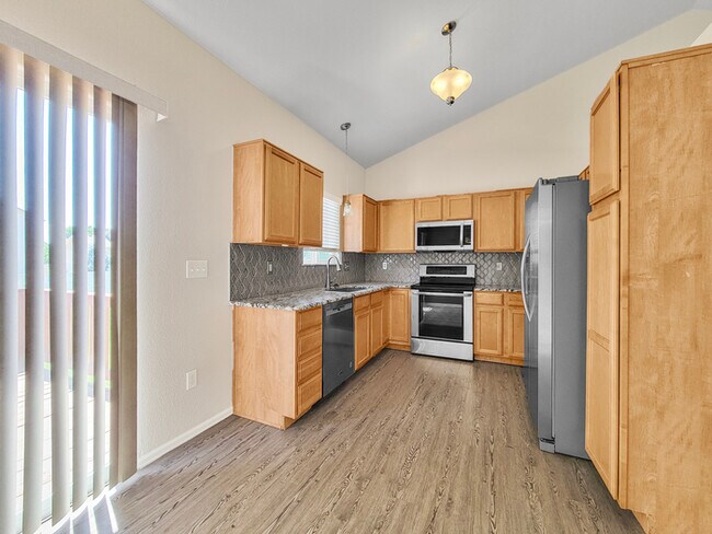 Foto del edificio - Charming 3 beds 2.5 baths in Firestone