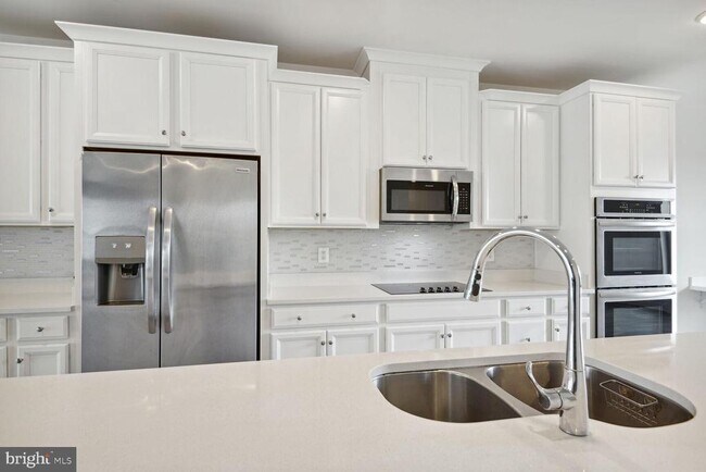 Building Photo - 10340 Ratcliffe Trl