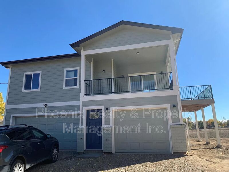 342 Main St Unit B, Erie, CO 80516 Condo for Rent in Erie, CO