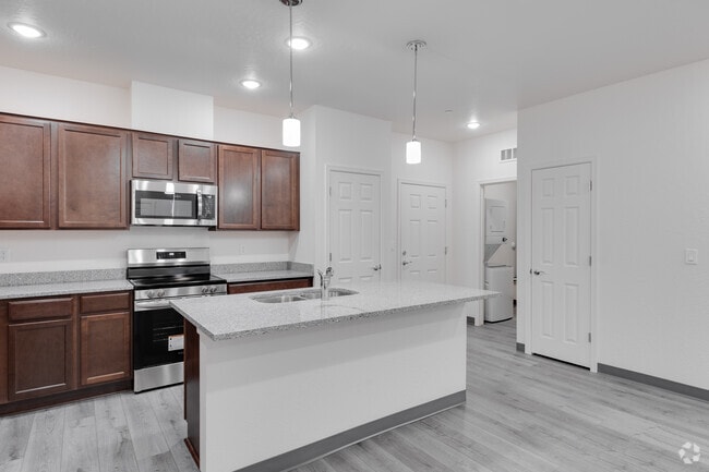2BR, 2BA - 1,050SF - Kitchen/Laundry Room - Plaza Way