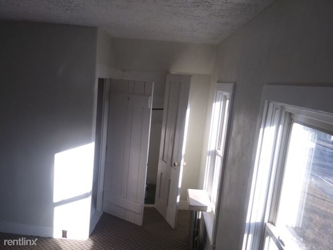 Building Photo - 1 br, 1 bath Apartment - Prospect St 1 Unit 1