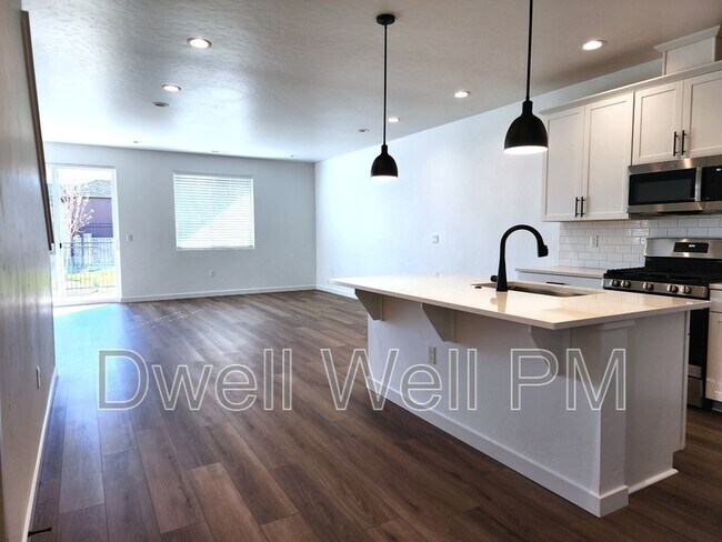 Foto del edificio - 362 N Lagrasse Ln