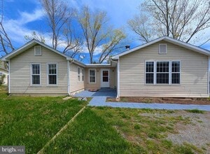 Building Photo - 8608 Linton Hall Rd