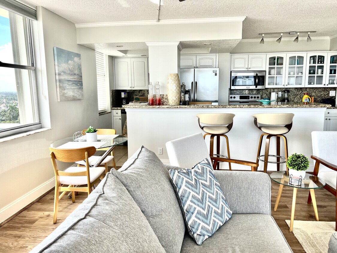 Photo - 111 Briny Ave (Pompano Beach, FL)