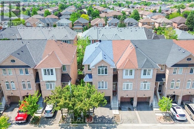 Building Photo - 7086 Fairmeadow Crescent