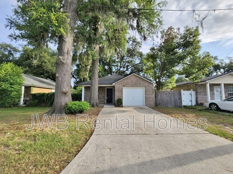 Foto principal - 8211 Firetower Rd