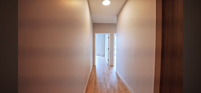 Foto del edificio - 201 W Chestnut St