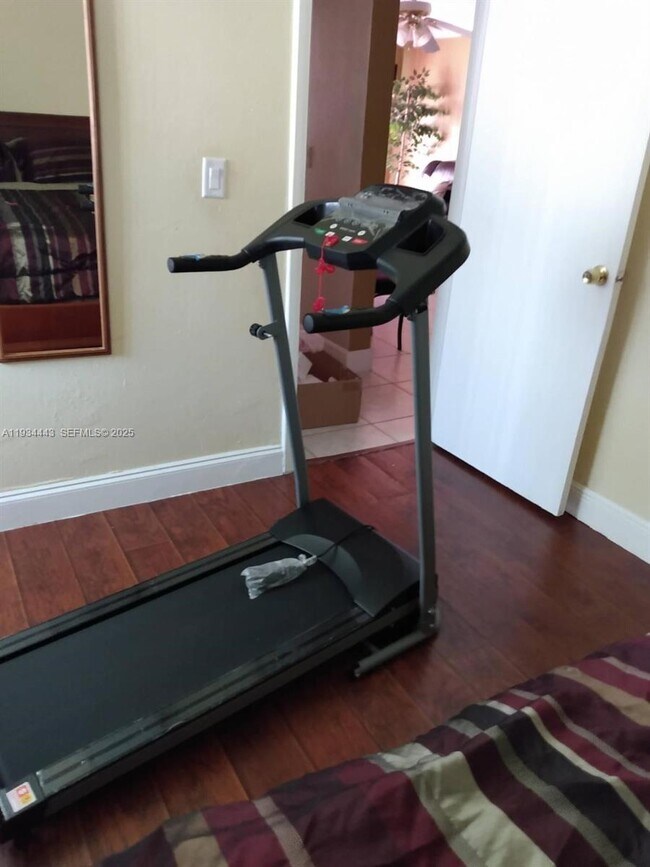 Foto del edificio - 728 SW 73rd Ave