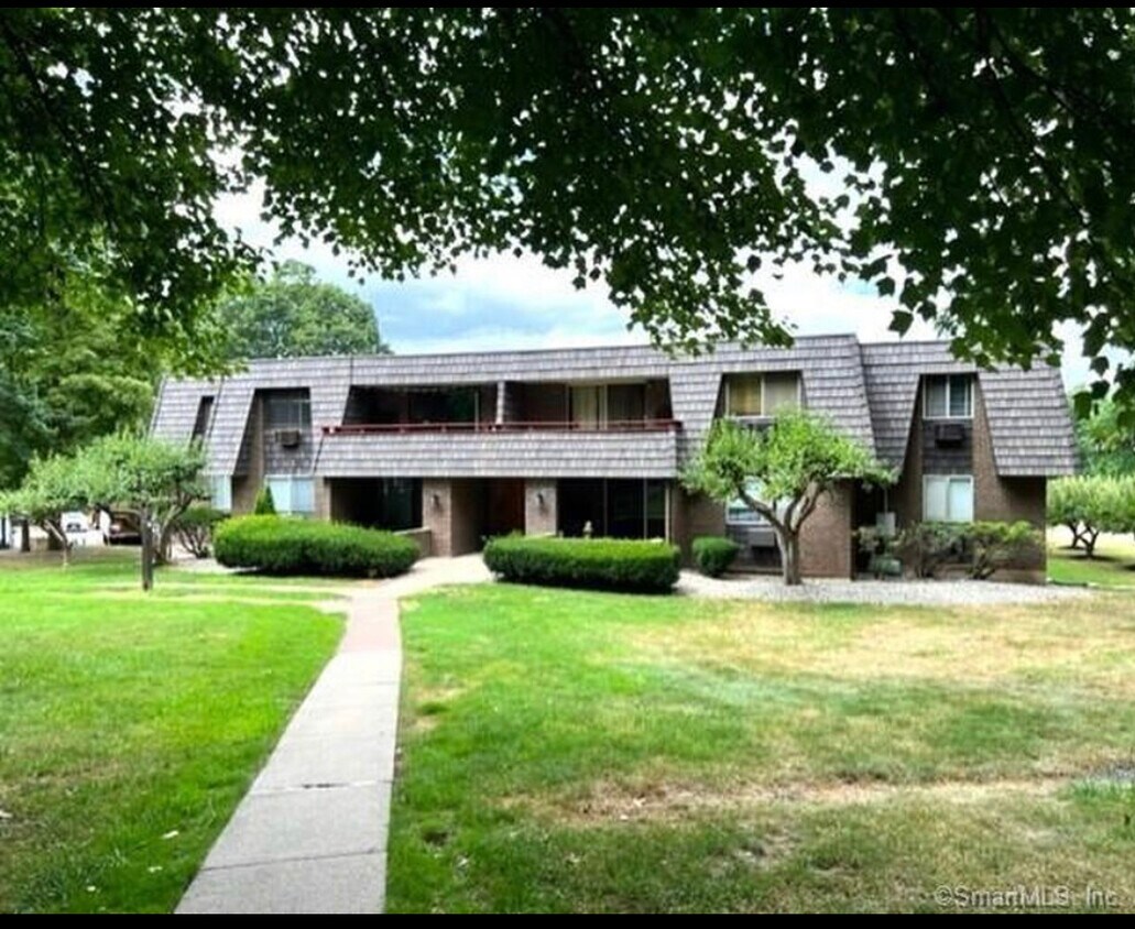 38 Rambling Brook Ln Unit C2, Glastonbury, CT 06033 Condo for Rent