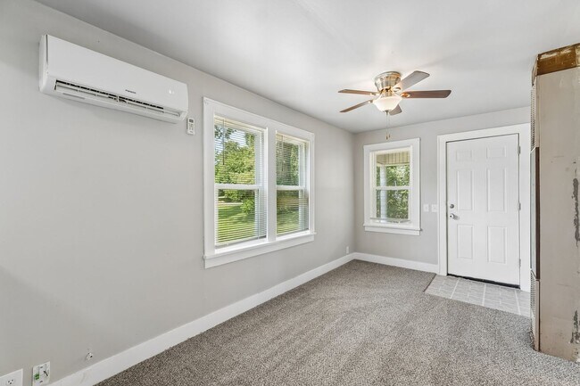 Foto del edificio - 2 bed, 1 bath home in Lexington, OK