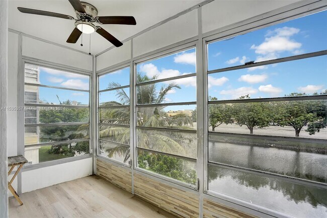 Building Photo - 1280 NW 43rd Ave