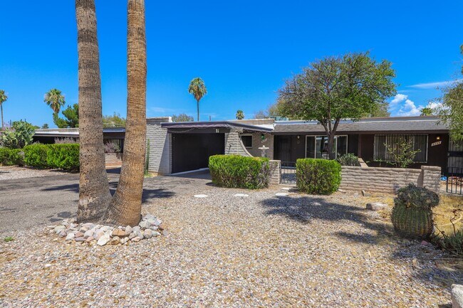 Photo - 6151 E Timrod St Townhome