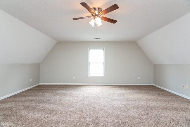 Building Photo - 8885 Gooseberry Cove