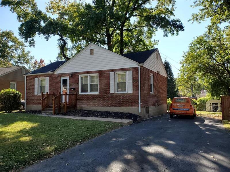 1415 W Duchesne Dr, Florissant, MO 63031 House Rental in Florissant