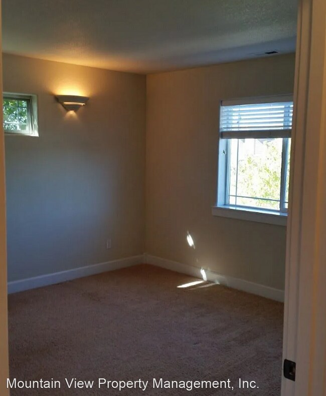 Building Photo - 3 br, 2.5 bath House - 63446 Stacy Lane