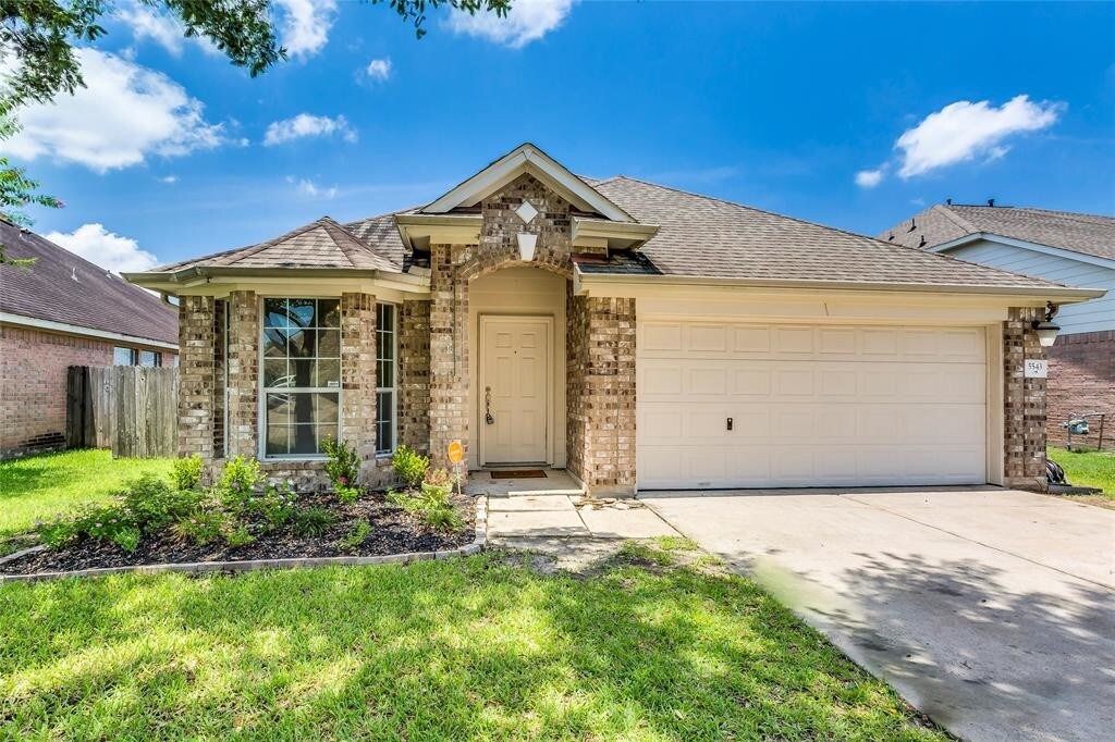 Foto principal - 5543 Poplar Terrace Ln