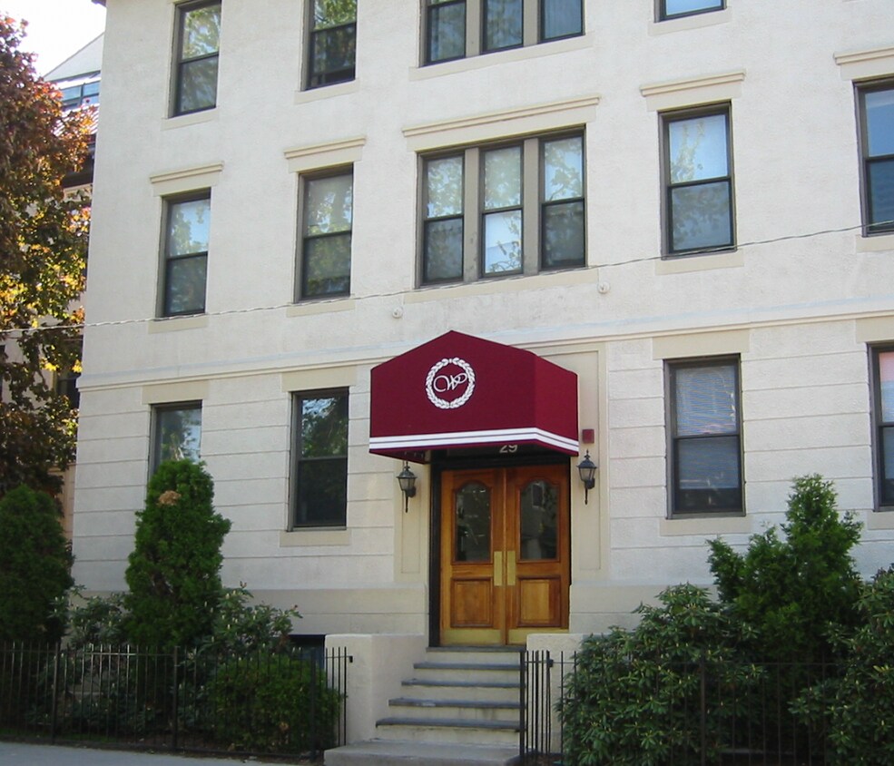 Foto del edificio - 29 Brainerd Rd