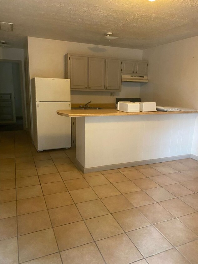 Primary Photo - Monthly Paid Rent