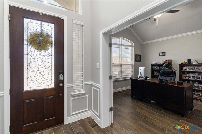 Building Photo - 8402 Ridge Crest Dr
