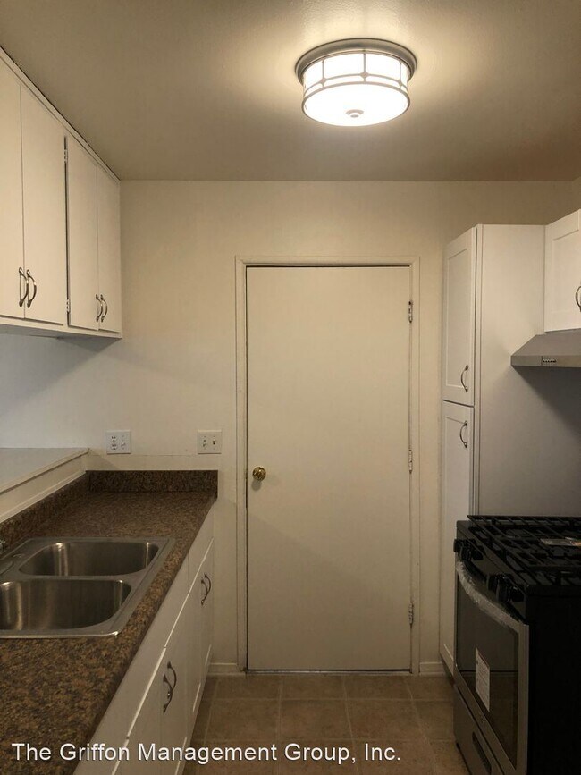 Building Photo - 2 br, 1 bath House - 11060 Karen Drive
