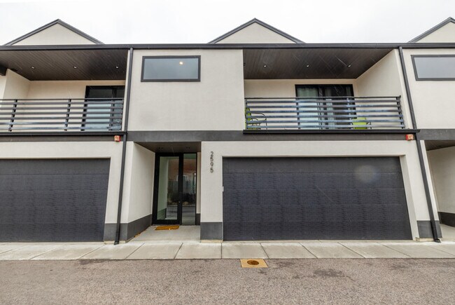 Building Photo - 2597 S 700 E