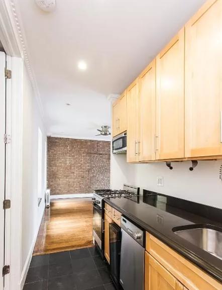 Foto del edificio - 334 East 100th Street