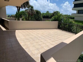 Building Photo - 4200 N Ocean Dr