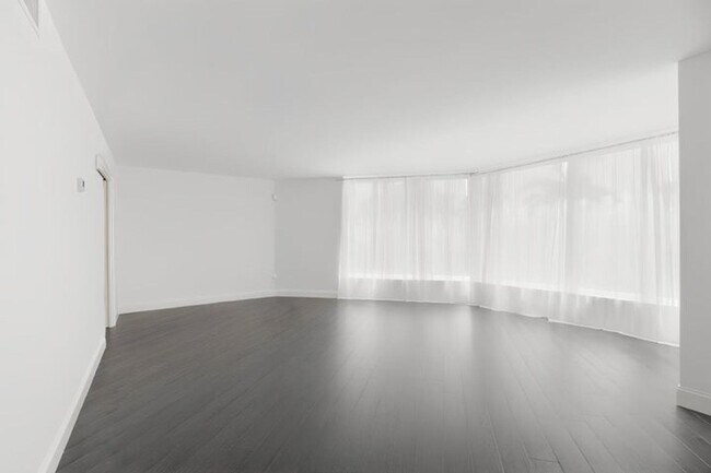 Foto del edificio - 2565 S Ocean Blvd