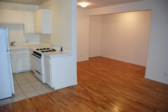 Building Photo - 1453 12th St