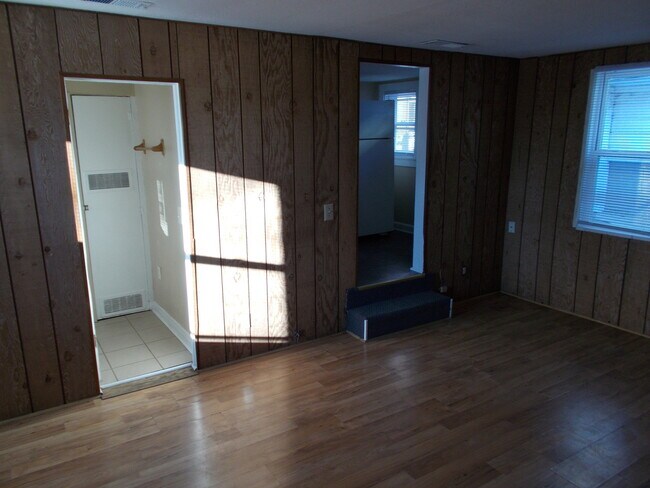 Foto del edificio - 2206 Enoch Ave