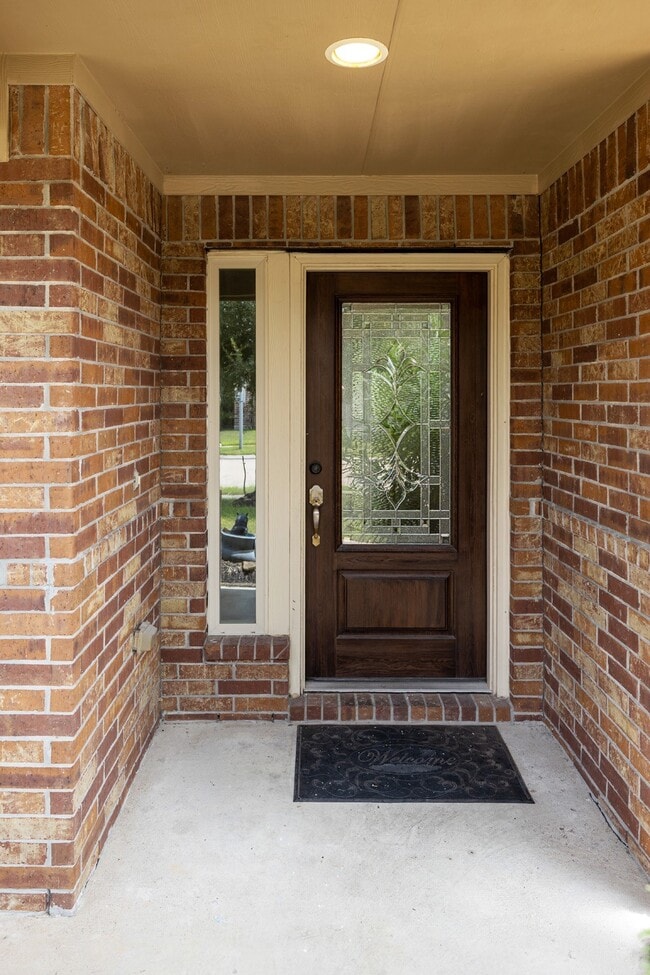 Building Photo - 1822 Olive Pine Dr