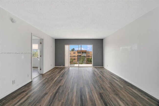 Building Photo - 7502 NW 30th Pl