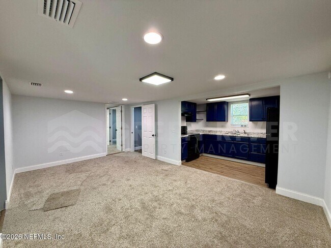 Foto del edificio - 403 Highland Ave S