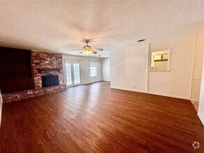 Building Photo - 4713 Sagebrush Trail
