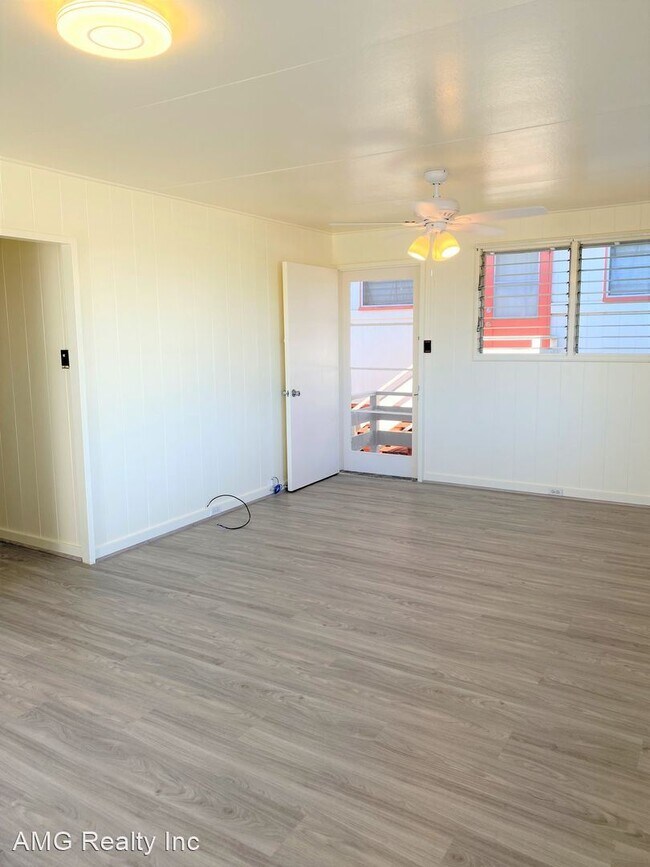 Building Photo - 3 br, 1 bath House - 766 Luakaha Street