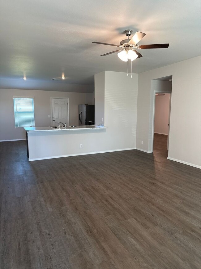 Building Photo - *Pre-leasing*Four Bedroom | Two Bath Home ...