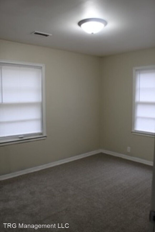 Foto del edificio - 3 br, 1 bath House - 778 Eastridge St. E