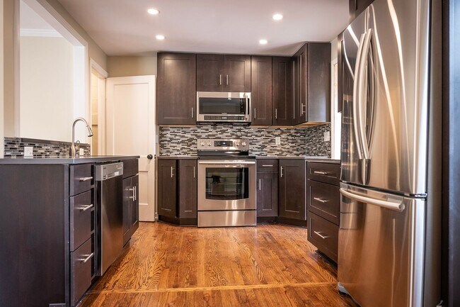 Building Photo - CherryS6332