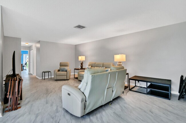 Foto del edificio - 14626 Candy Way