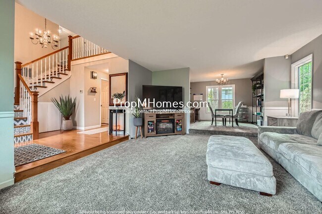 Foto del edificio - Charming Four Bedroom Home in Rockcreek!