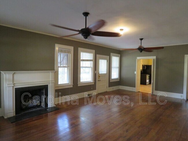 Foto del edificio - 26 E Main St