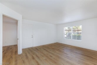Building Photo - 5055 W Hacienda Ave