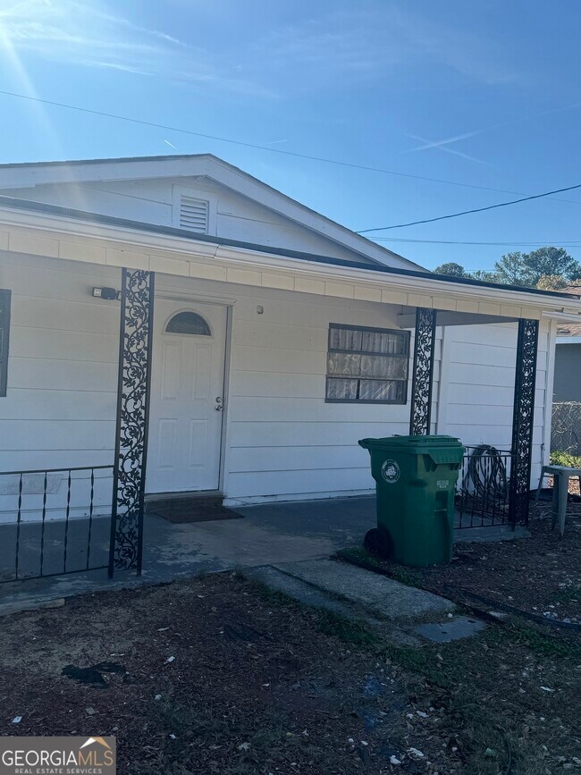 Foto del edificio - 7314 Union Grove Rd